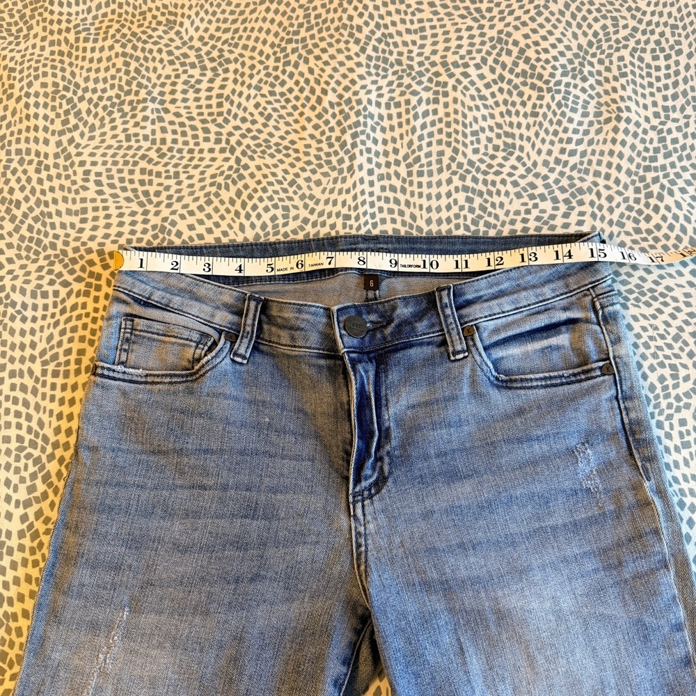 Kut from the Kloth | Light Blue Cropped Straight Leg Jeans - Picture 5 of 7